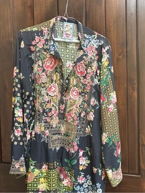 Johnny Was Black Floral Mixed-Print Embroidered Tunic